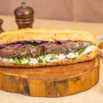 سندوتش كفتة + 1 سلطة