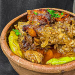 طاكن عكاوي
